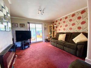 Lounge- click for photo gallery